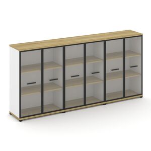 Шкаф три широкие секции, 3 ниши