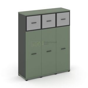 Шкаф три узкие секции, 4 ниши