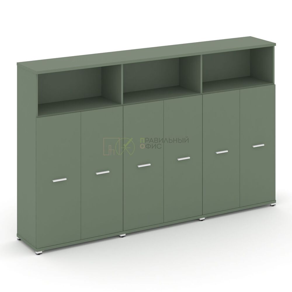 Шкаф три широкие секции, 4 ниши