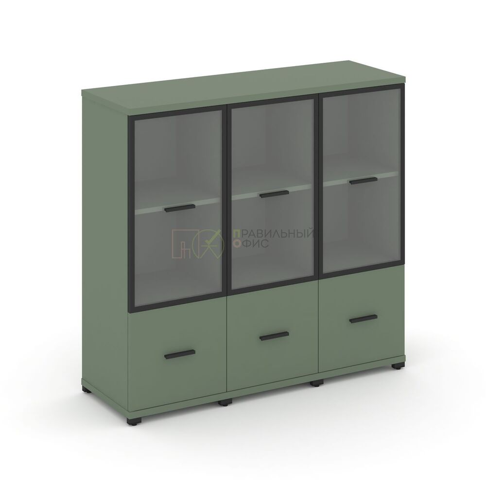 Шкаф три узкие секции, 3 ниши