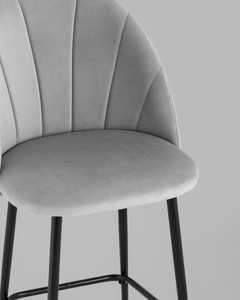 Стул полубарный