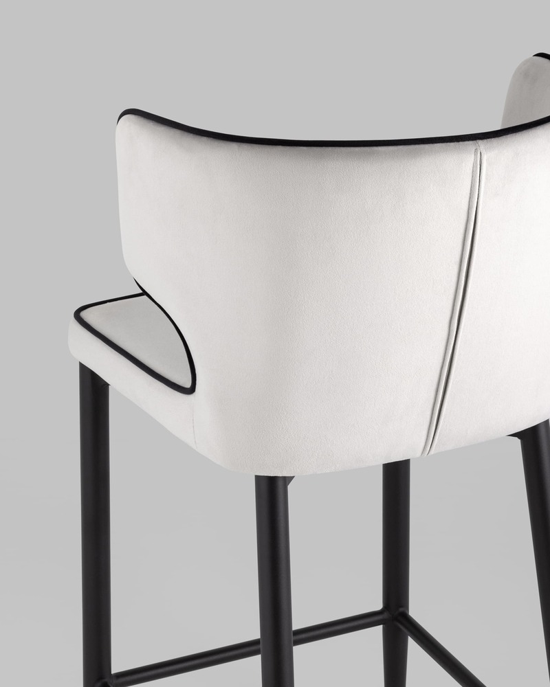 Стул полубарный