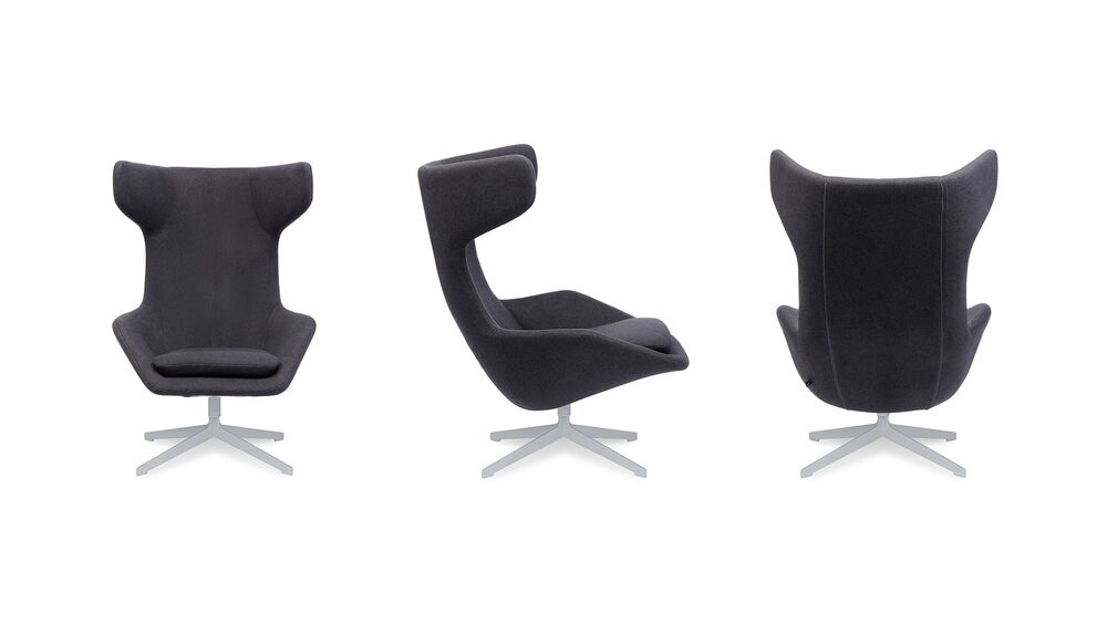 Кресло на поворотной крестовине